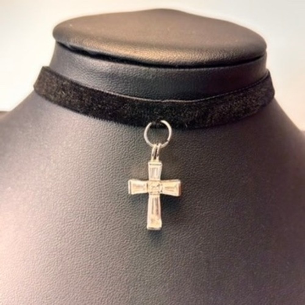 Velvet Choker Necklace Black Silver Cross Pendant Y2K Goth Whimsygoth Boho Chic